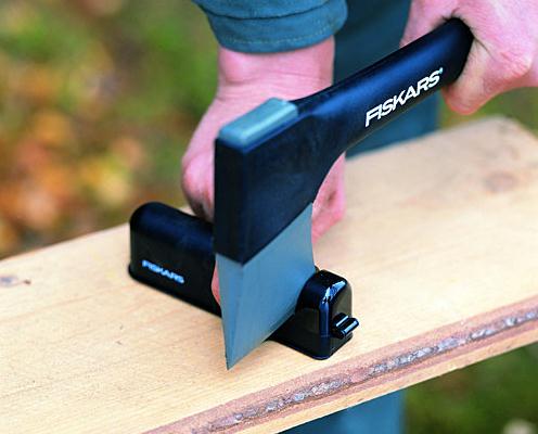 Точилка для топоров и ножей FISKARS Solid