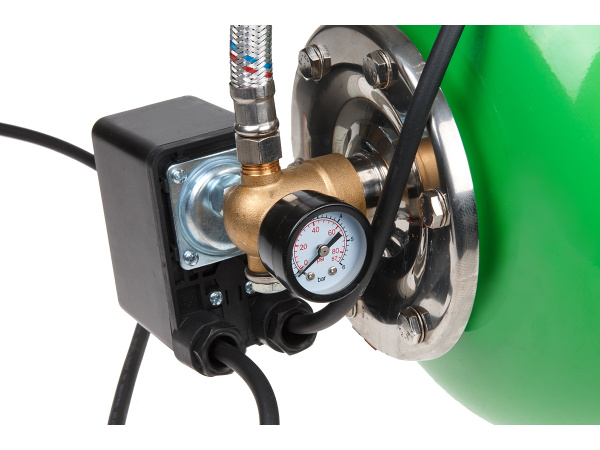 Станция водоснабжения автоматическая ECO GFI-1203 (1200 Вт, 3600 л/ч, 48 м, 4,8 