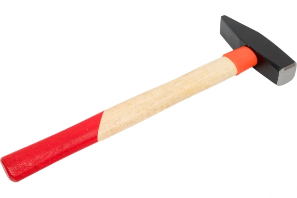 Молоток слесарный 500г с дер. рукояткой Bohrer 45012051
