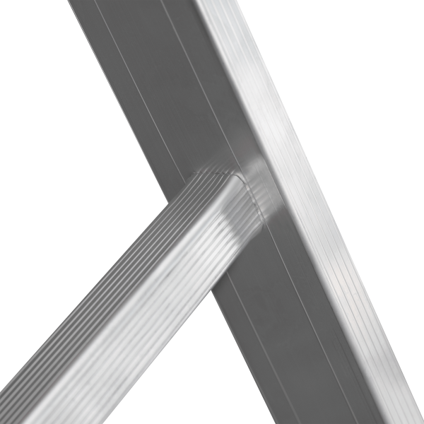 Лестница профессиональная алюминиевая односекционная 9 ступеней NV321 Новая высота 3210109