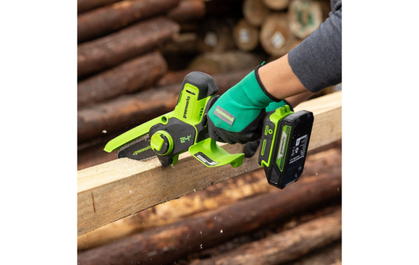 Мини-пила цепная аккумуляторная Greenworks G24MCS10 24В