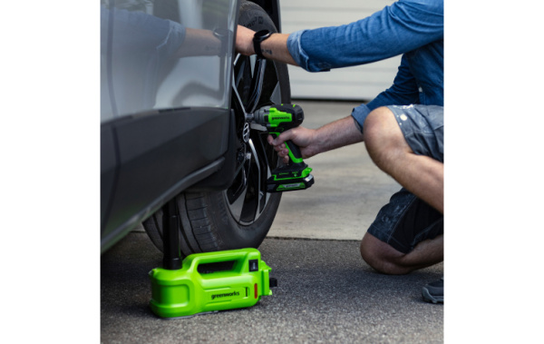 Домкрат гидравлический аккумуляторный Greenworks G24JACK 24В