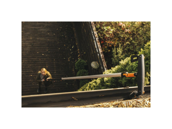 Насадка-очиститель для желобов QuikFit FISKARS