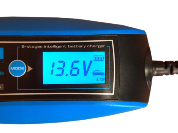 Зарядное устройство Solaris CH-41 Digital (6 В / 12 В, 4 А, до 120 А*ч, 9-ступенчатое инверторное, Cold mode)