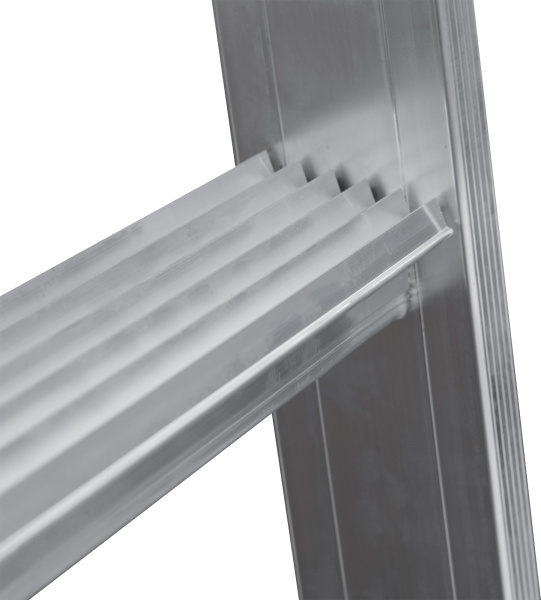 Лестница профессиональная 8 ступеней с зацепами NV3215 Новая высота 3215108