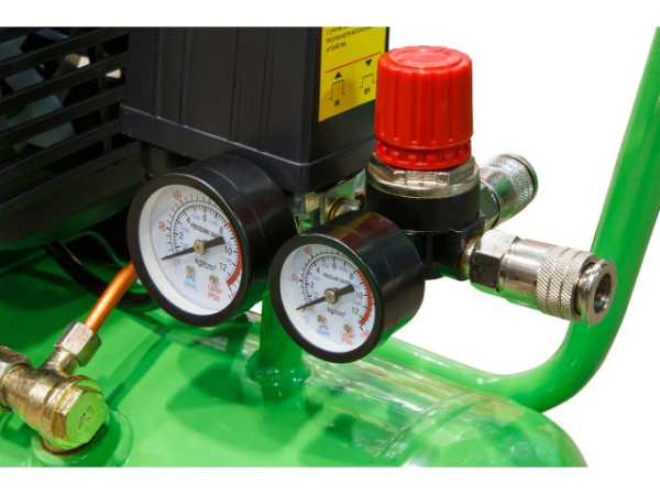 Компрессор ECO AE-251-3 (235 л/мин, 8 атм, коаксиальный, масляный, ресив. 24 л, 220 В, 1.50 кВт)