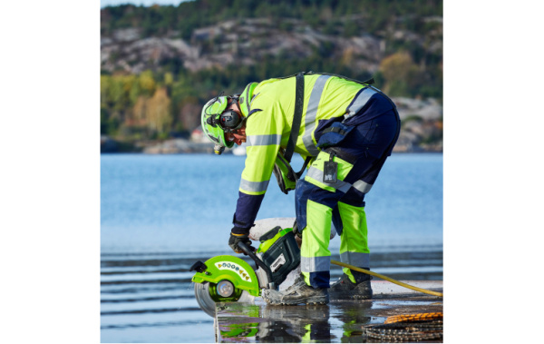 Бетонорез аккумуляторный PC141 350 мм 82В (диск в комплекте) Greenworks