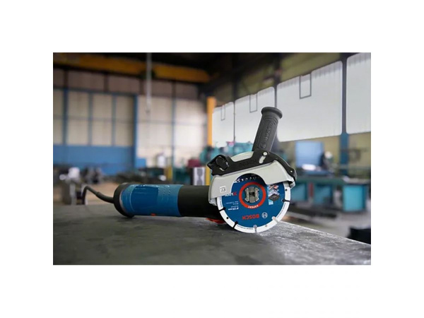 Одноручная углошлифмашина BOSCH GWX 17-125 S в кор. 