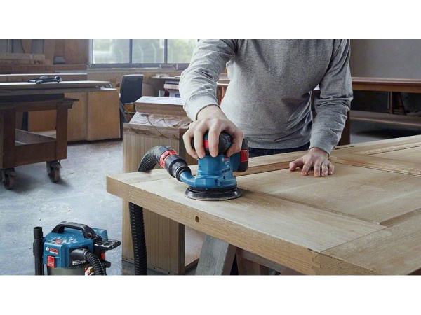 Эксцентриковая шлифмашина BOSCH GEX 185-LI PROFESSIONAL в чем. 