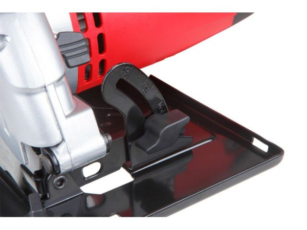 Циркулярная пила WORTEX CS 2170 в кор. (1900 Вт, 210х30 мм, до 70 мм)