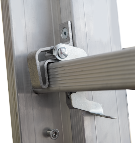 Лестница индустриальная алюминиевая трехсекционная 3x17 ступеней NV5230 Новая высота 5230317