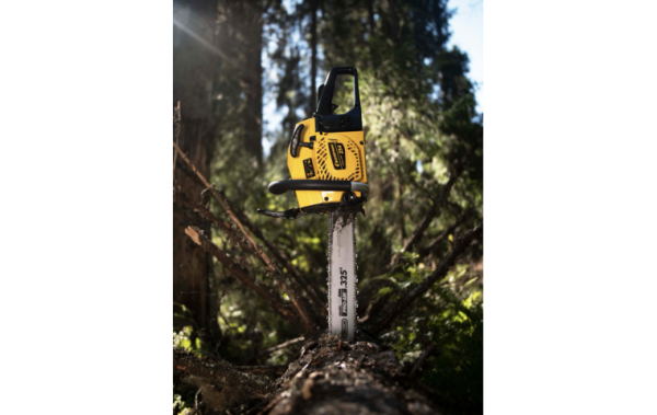 Бензопила CHAMPION 126T-10"-3/8-13-40E (115кВт 254см³ 32кг)