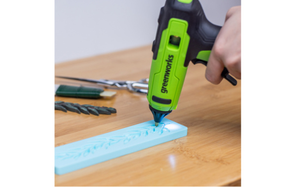 Пистолет клеевой аккумуляторный G24GLG 24В Greenworks