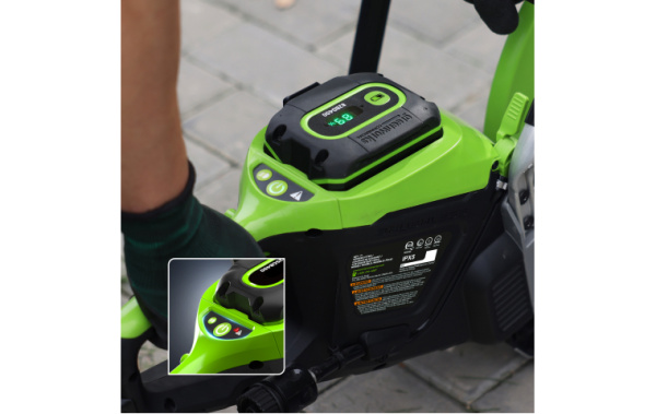 Бетонорез аккумуляторный PC141 350 мм 82В (диск в комплекте) Greenworks