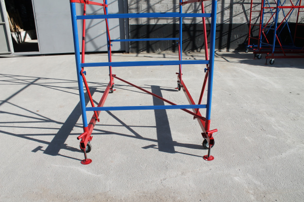 Вышка-тура ВСП стальная 1+9 высота до помоста 11 м площадка 1,2x2 м